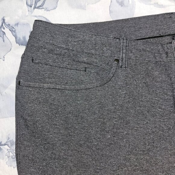 Men's - LuLulemon Commission pants - Picture 4 of 10